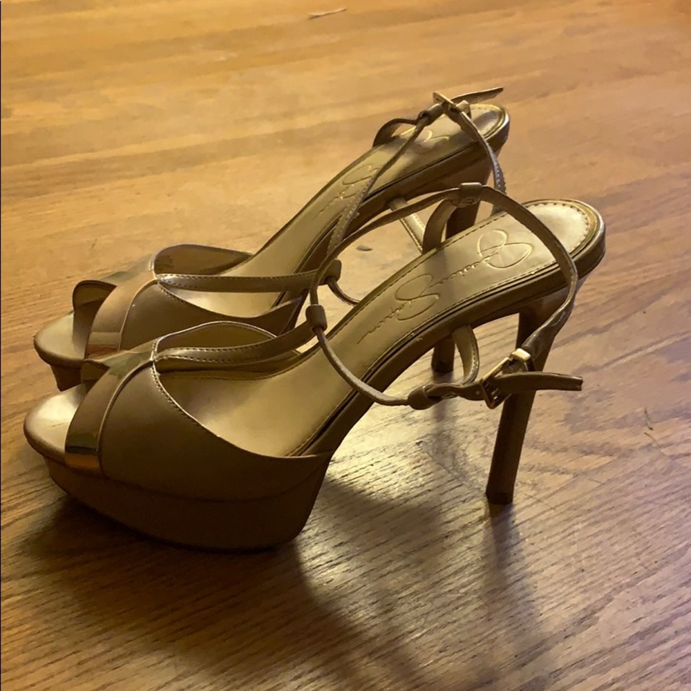 Jessica Simpson Nude heels
